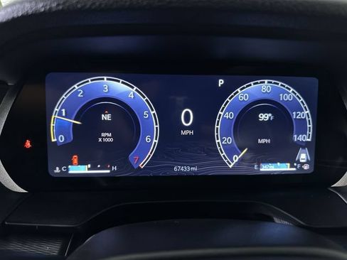 Used 2024 Jeep Grand Cherokee Altitude AWD/4WD image 12
