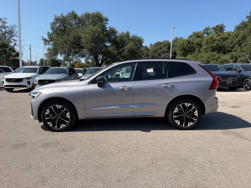 Certified 2026 Volvo XC60 B5 Plus AWD/4WD image 3