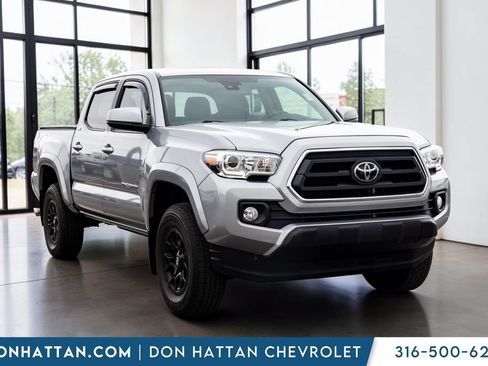 Used 2020 Toyota Tacoma SR5 AWD/4WD image 22