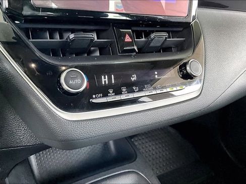 Used 2024 Toyota Corolla LE image 23