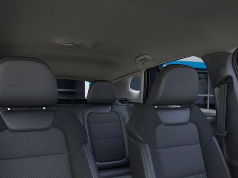 New 2026 Chevrolet Trax LT image 24