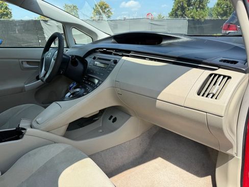 Used 2011 Toyota Prius Two FWD image 19