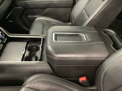 Used 2021 GMC Yukon Denali w/ Denali Premium Package AWD/4WD image 24