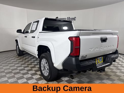 Used 2024 Toyota Tacoma SR AWD/4WD image 9