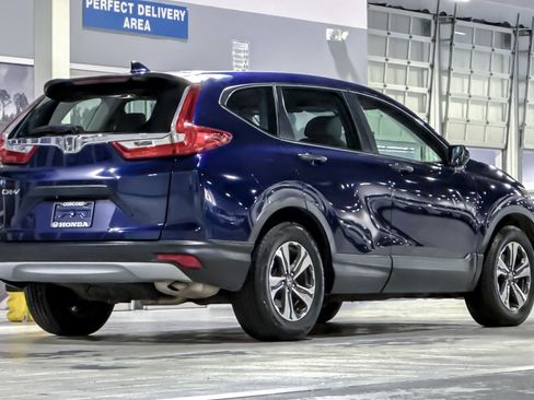 Used 2019 Honda CR-V LX image 8