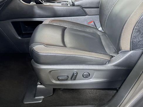 Used 2023 Nissan Pathfinder SL w/ SL Premium Package AWD/4WD image 23