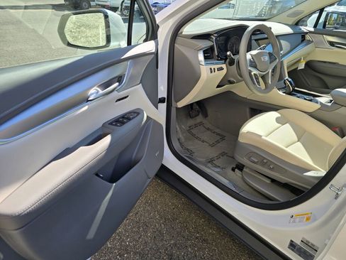 New 2025 Cadillac XT5 Premium Luxury w/ Technology Package image 22