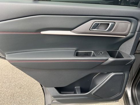 New 2025 Ford Explorer ST-Line image 10