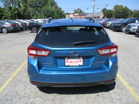 Used 2018 Subaru Impreza 2.0i Premium image 12
