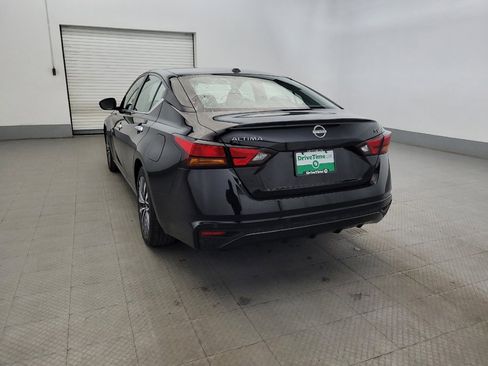 Used 2024 Nissan Altima 2.5 SV FWD image 6