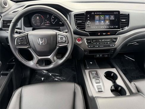 Used 2025 Honda Ridgeline RTL+ image 13