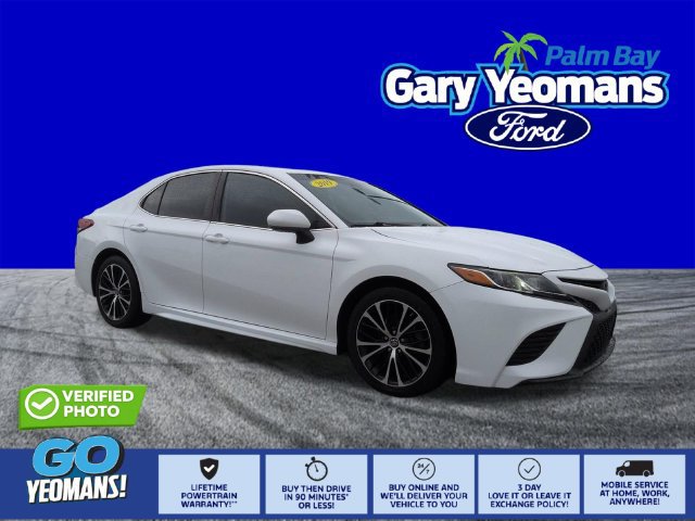 Used 2019 Toyota Camry SE FWD image 1