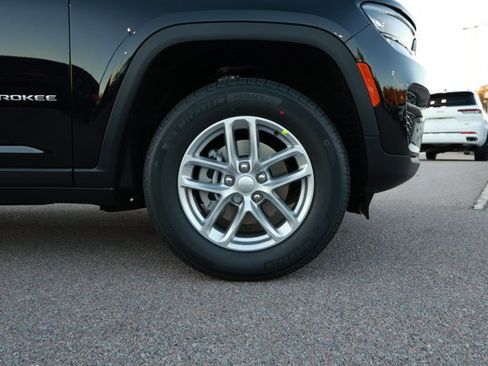 New 2025 Jeep Grand Cherokee Laredo X w/ Trailer Tow Package image 5