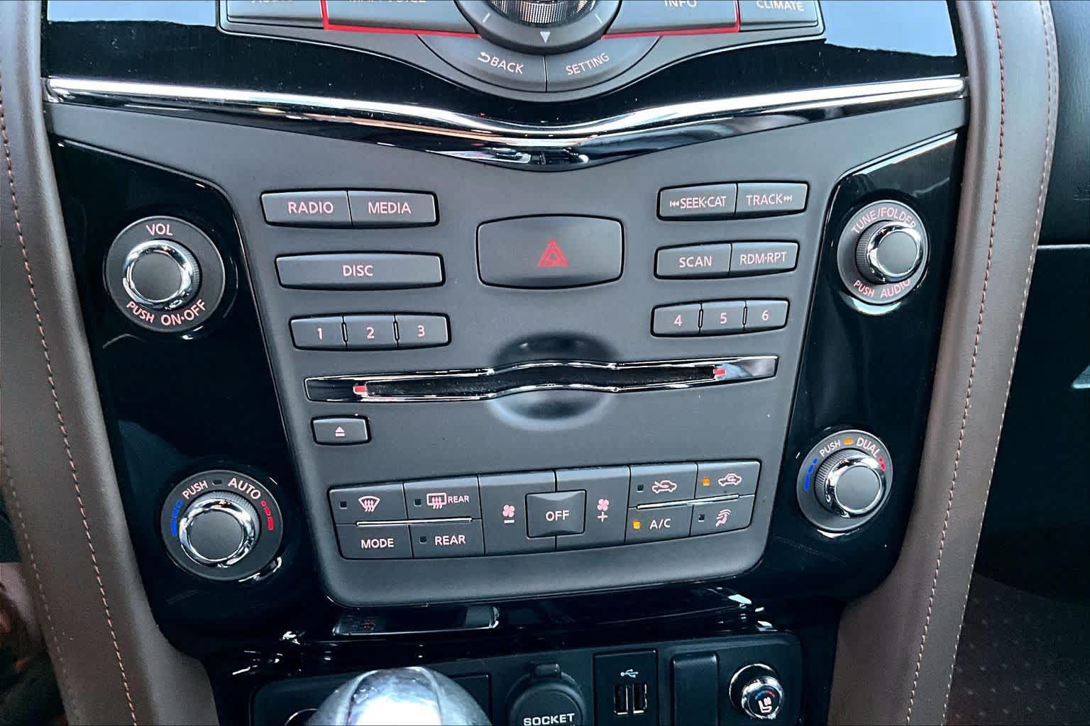 Used 2019 Nissan Armada Platinum w/ Captain's Chairs Package AWD/4WD image 27