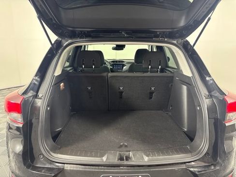 Used 2023 Chevrolet TrailBlazer LT w/ Convenience Package FWD image 25