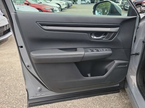 Used 2024 Honda CR-V LX image 22