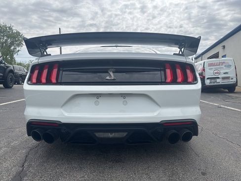 Used 2022 Ford Mustang Shelby GT500 w/ Carbon Fiber Track Pack RWD image 41