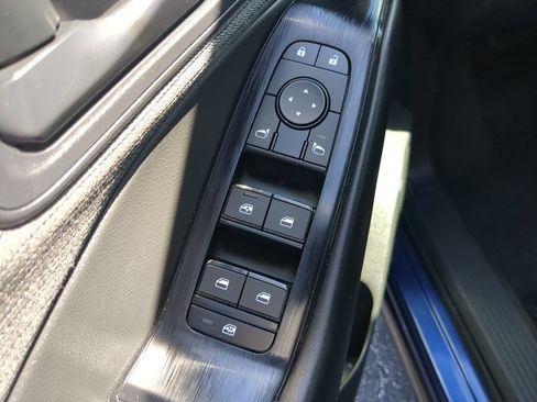 Used 2023 Nissan Rogue S FWD image 16