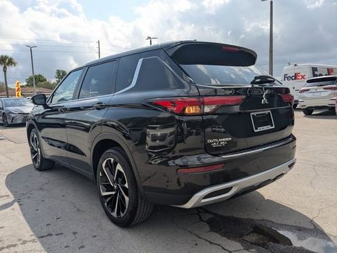 Used 2024 Mitsubishi Outlander SE image 5