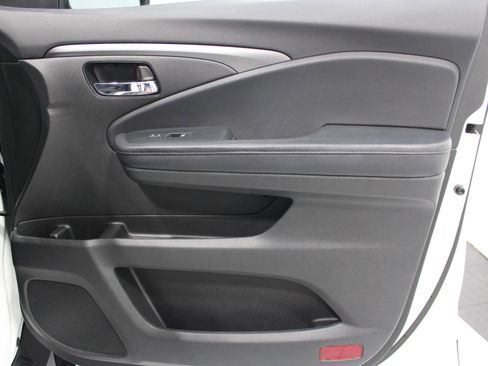 Used 2021 Honda Pilot Special Edition image 25