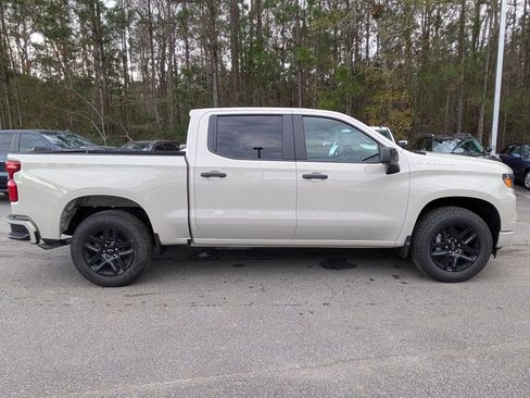 New 2026 Chevrolet Silverado 1500 Custom image 3