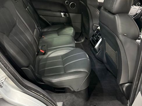 Used 2017 Land Rover Range Rover Sport HSE image 7