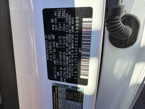 Used 2022 Kia Telluride LX image 24