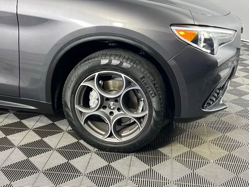 Used 2022 Alfa Romeo Stelvio Sprint image 12