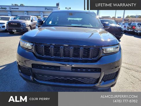New 2025 Jeep Grand Cherokee L Altitude AWD/4WD image 17