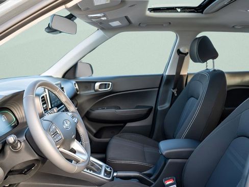 New 2026 Hyundai Venue SEL FWD image 23