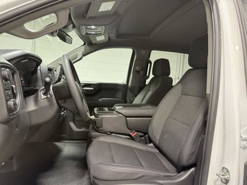 Used 2026 Chevrolet Silverado 1500 Custom Trail Boss AWD/4WD image 15