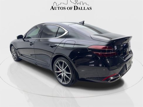 Used 2025 Genesis G70 2.5T image 9