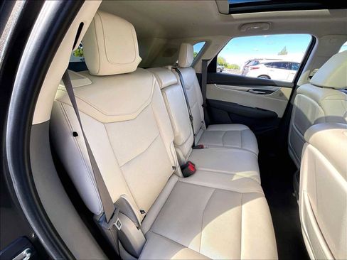 Used 2019 Cadillac XT5 Premium Luxury AWD/4WD image 29