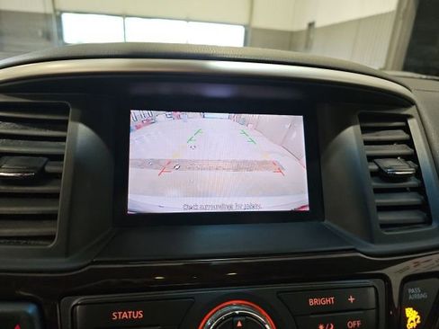 Used 2015 Nissan Pathfinder SL w/ Trailer Tow Package AWD/4WD image 19