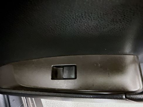 Used 2022 Toyota Camry LE FWD image 30