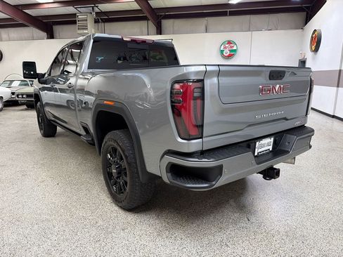 Used 2024 GMC Sierra 3500 AT4 w/ AT4 Premium Plus Package AWD/4WD image 5
