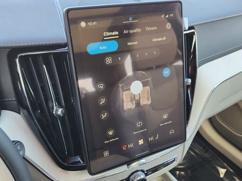 New 2026 Volvo XC60 T8 Ultra w/ Climate Package image 9