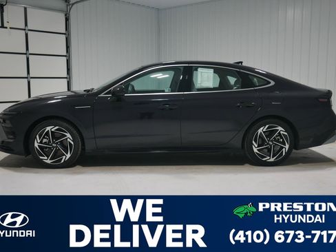 Certified 2024 Hyundai Sonata SEL w/ Convenience Package image 8