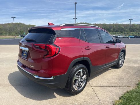 Used 2019 GMC Terrain SLT w/ Preferred Package AWD/4WD image 4