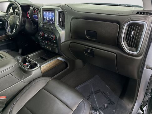 Used 2021 Chevrolet Silverado 1500 LT Trail Boss w/ Convenience Package II image 29