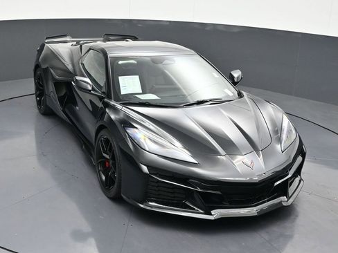 Used 2026 Chevrolet Corvette Z06 RWD image 19