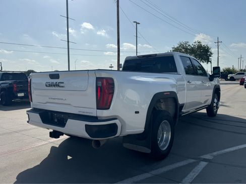 Used 2024 GMC Sierra 3500 Denali Ultimate AWD/4WD image 3