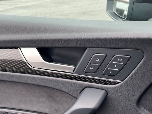 Certified 2025 Audi SQ5 Premium Plus w/ Premium Plus Package image 39