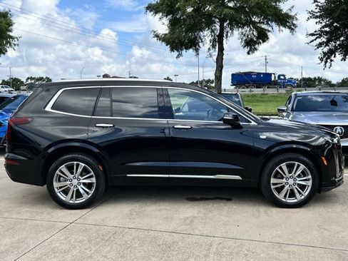 Used 2024 Cadillac XT6 Premium Luxury AWD/4WD image 3