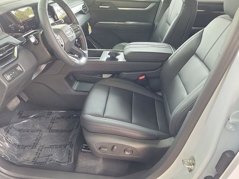 New 2026 GMC Acadia Elevation w/ Elevation Premium Package FWD image 9