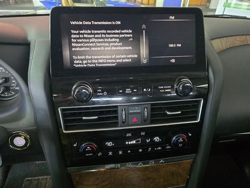 Used 2021 Nissan Armada SL w/ Captain's Chairs Package AWD/4WD image 30