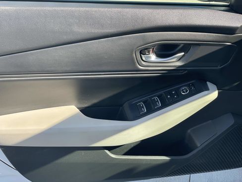 Certified 2023 Honda Accord EX image 13