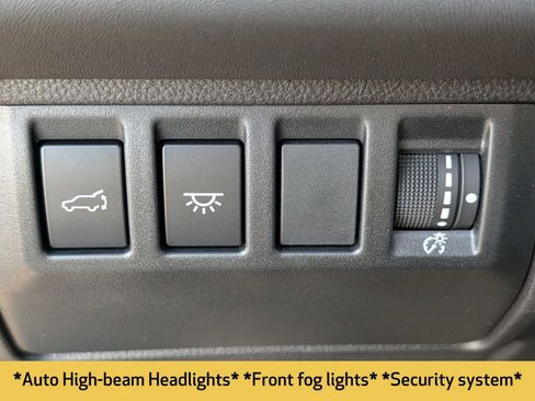 Used 2025 Subaru Ascent Bronze Edition w/ Onyx Package image 13