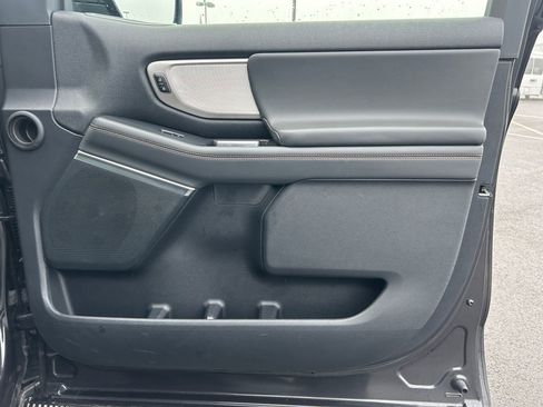 Used 2025 Ford Expedition Max Active AWD/4WD image 26