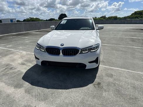 Used 2021 BMW 330i Sedan w/ Convenience Package RWD image 21